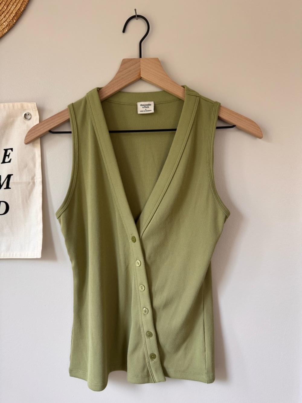 Abercrombie & Fitch Ribbed V-Neck Tank Top in Olive